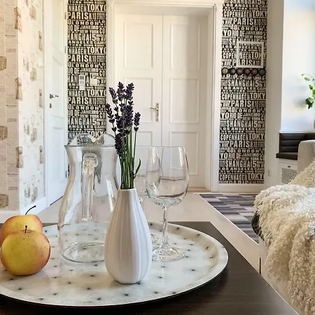 Cosy In Old Town דירה